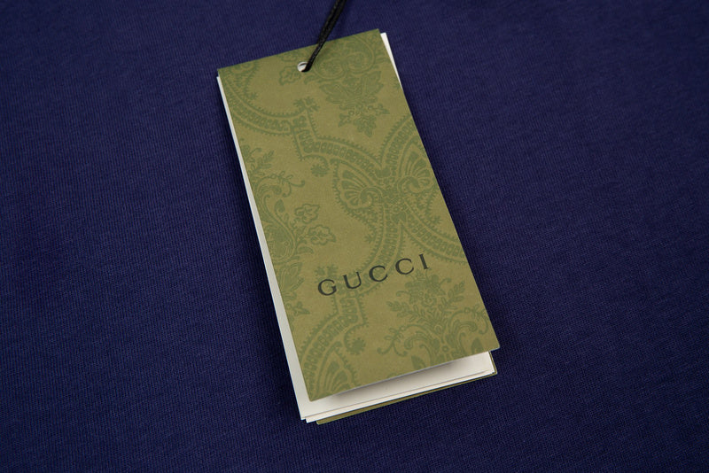 Side profile of Louis Vuitton cotton t-shirt with everyday silhouette
