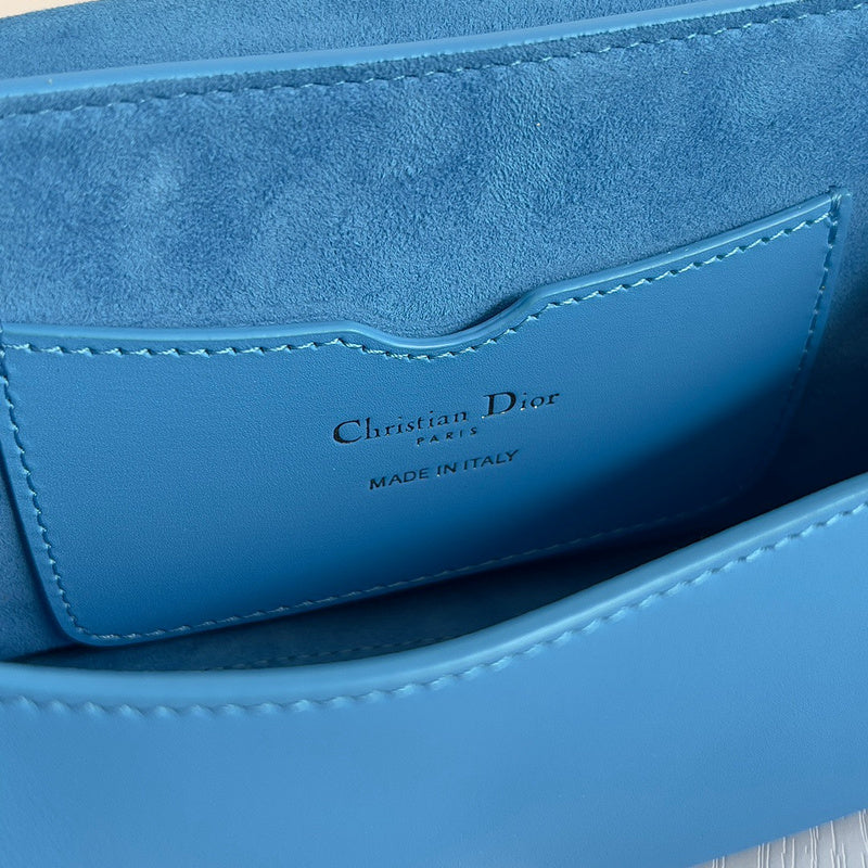 Back view of premium sleek women's handbag – women's luxury accessory