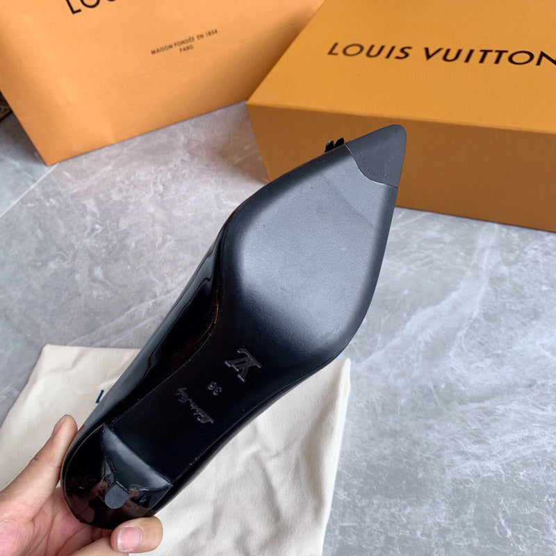 Louis Vuitton designer shoes full view