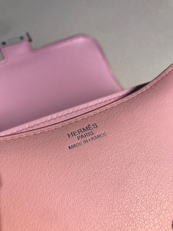 Versatile bag shown from front angle