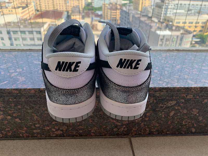 Nike Men's & Women's Designer Street Sneakers — Style 194 detail view