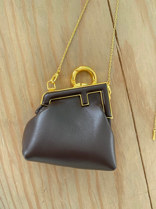 Ziva's Charm handbag – detail view (11.5cm*10cm*5.5cm)