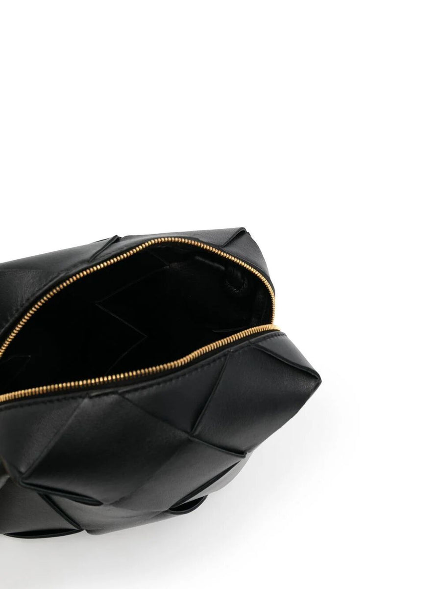 Bottega Veneta premium shoulder bags detail and craftsmanship close-up