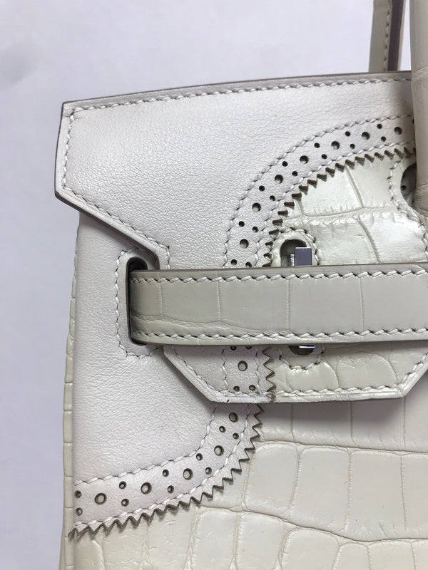 Side view of everyday-ready structured handbag