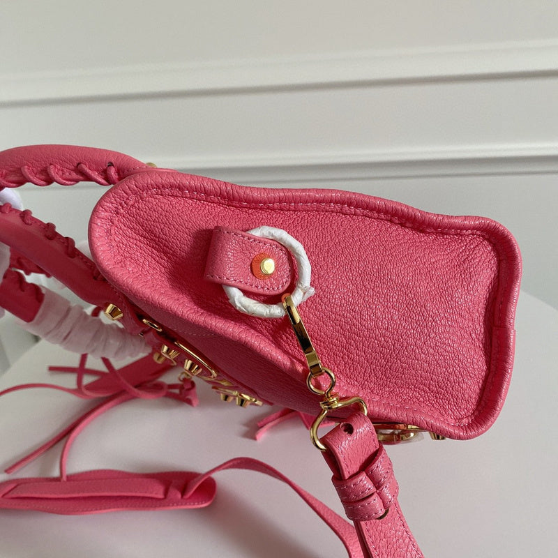 Zivas Charm Elevated Essentials Fashion Handbag (Refined Modern Silhouette) – Styled Look