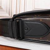  satchel close-up of hardware and finish