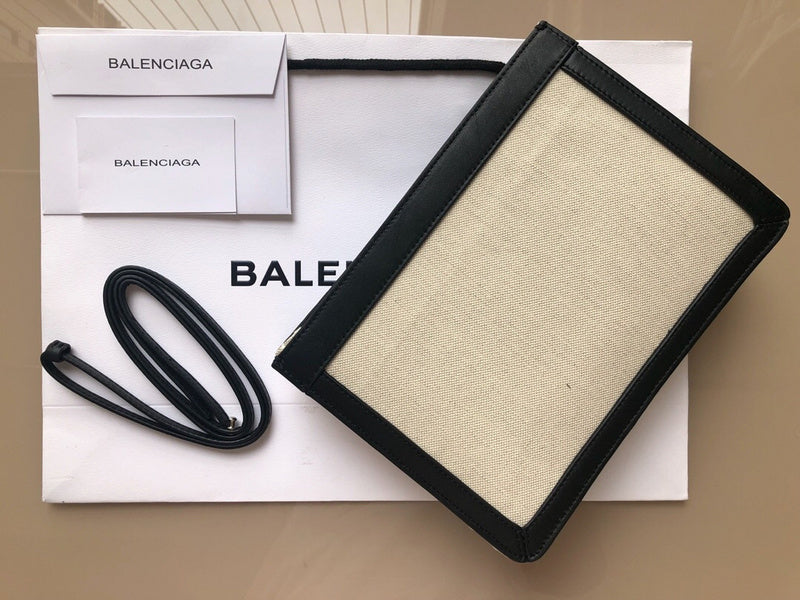 Modern Premium PU Leather Handbag - Modern Structured Build | Women's Luxury Handbag #896 - close-up detail shot (image 3) of designer-inspired handbag