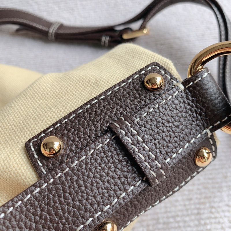 Ziva's Charm handbag – detail view (33cm*33cm*16cm)