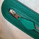  tote bag interior and compartment view 9