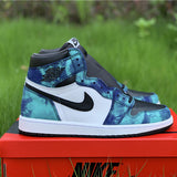 Nike Men's & Women's Premium Low-Top Trainers — Style 121 back view