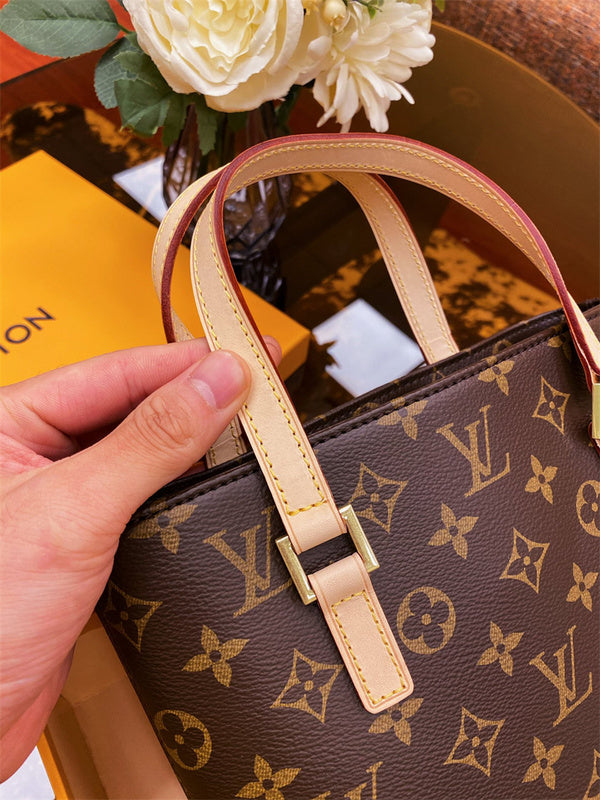  Effortless structured bag front view 7