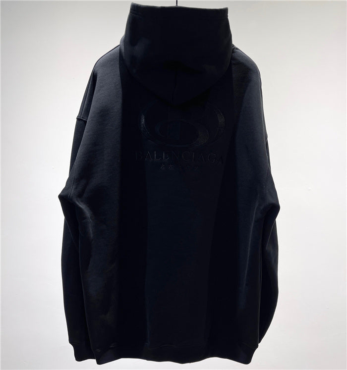 Full silhouette view of Balenciaga luxury piece style No.499