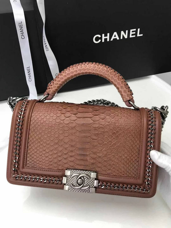  handbag, mid everyday style, image 4