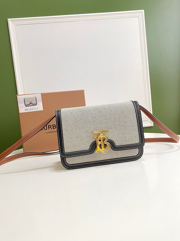 Ziva's Charm handbag – front view (one versatile size)