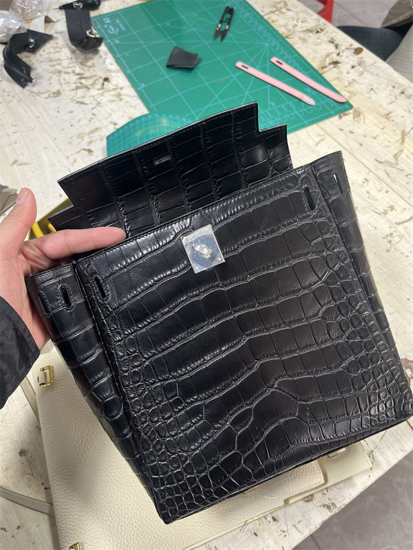 Tailored bag women's premium everyday handbag