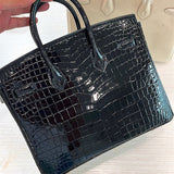  Streamlined tote bag carried on shoulder 10