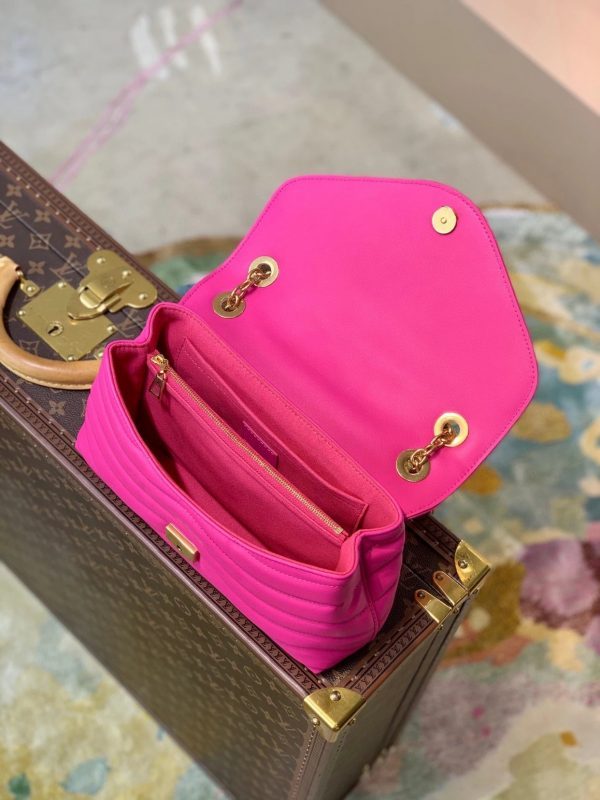 Back view of statement modern women's handbag – women's luxury handbag