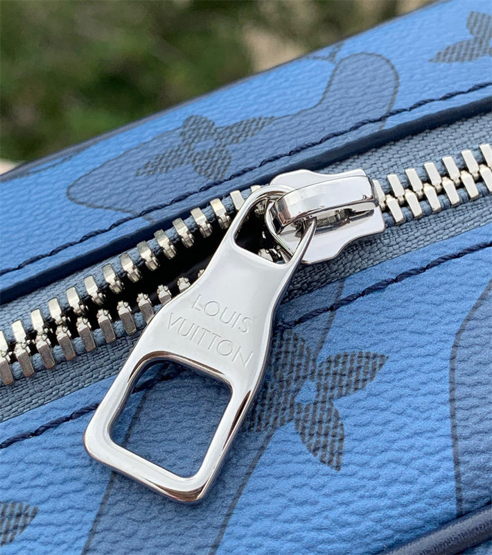  signature top-handle bag detail view showing craftsmanship