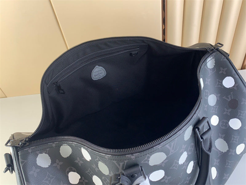  effortless structured bag detail view showing craftsmanship 32