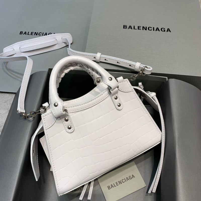 Chic Faux Leather Handbag - Premium Craftsmanship Detailing | Women's Premium Handbag #316 - close-up detail shot (image 3) of designer-inspired handbag