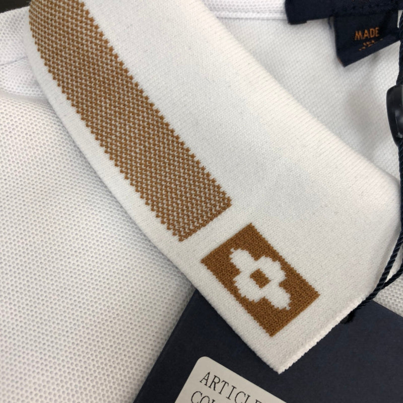 Full styled look of Louis Vuitton cotton t-shirt with contemporary cut