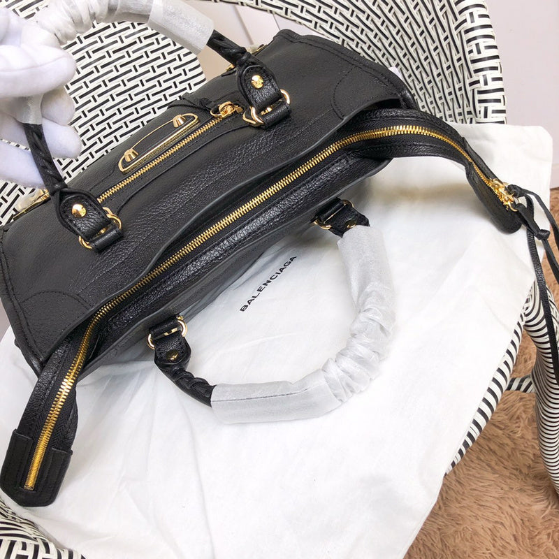 Back view of structured premium women's handbag – women's luxury accessory