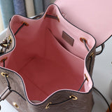 Side profile of everyday-luxe modern women's handbag – women's premium purse