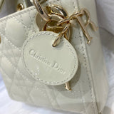 Interior view of everyday-luxe elevated women's handbag – women's everyday handbag