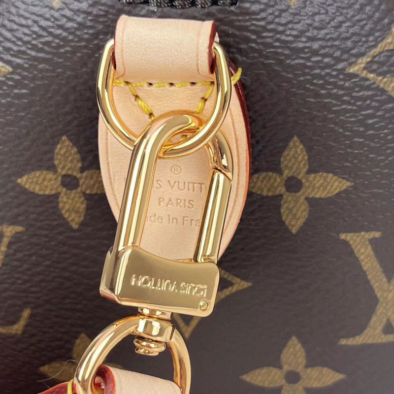 Side profile of everyday-luxe refined women's handbag – women's designer-style accessory