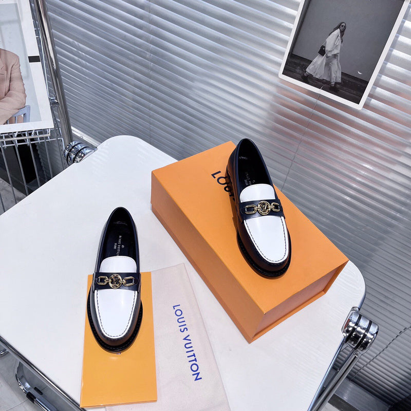 Louis Vuitton shoes Style 384 - sole and craftsmanship detail