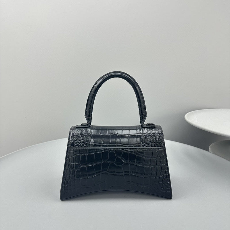 Zivas Charm Polished Finish Statement Handbag (Refined Practical Design) – Full Silhouette