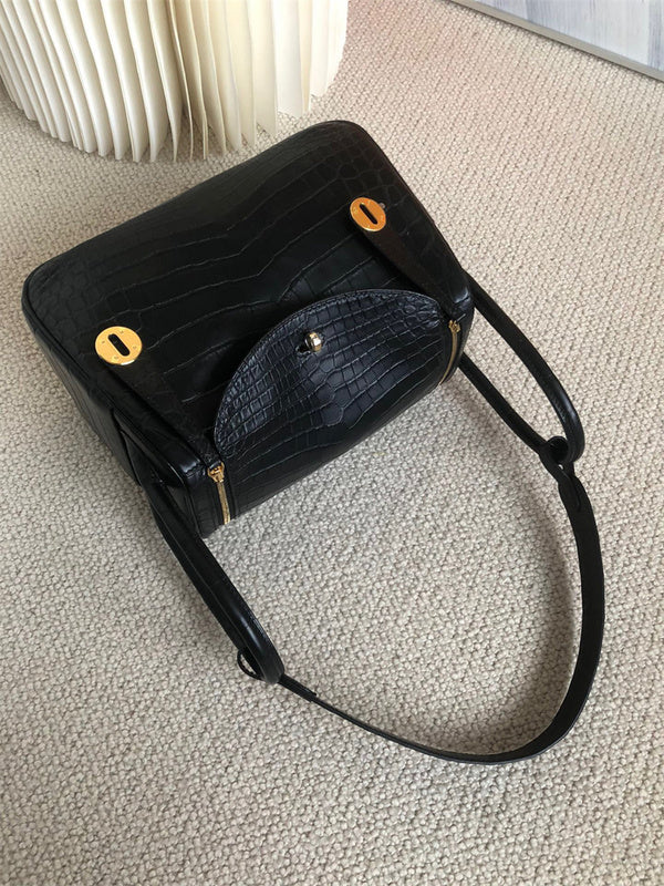  Understated shopper bag carried on shoulder 10