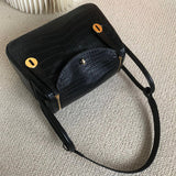  Understated shopper bag carried on shoulder 10
