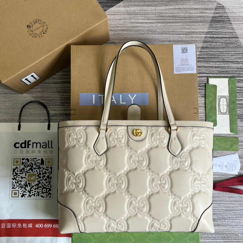 Side profile of refined chic women's handbag – women's everyday handbag