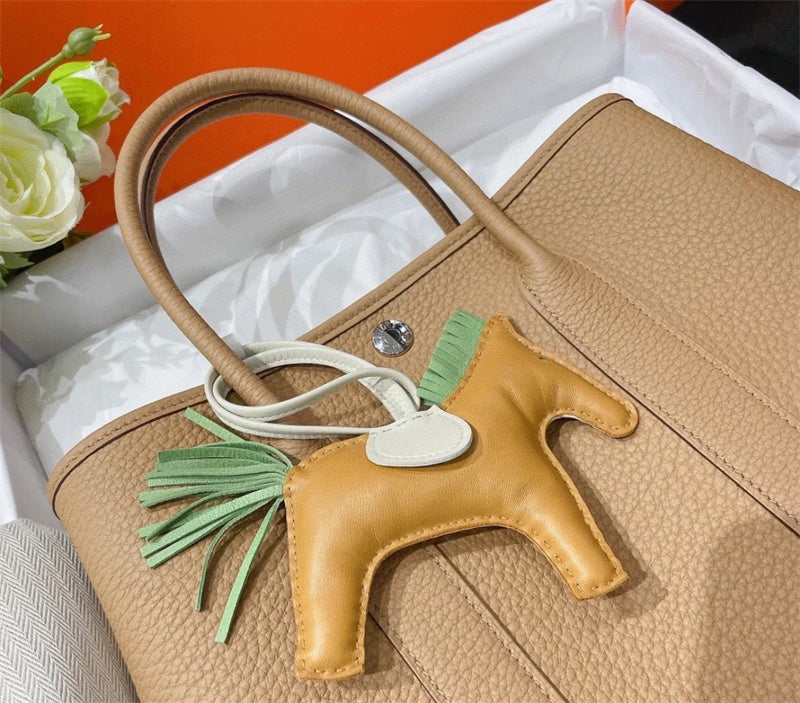 Interior view of tailored premium bag