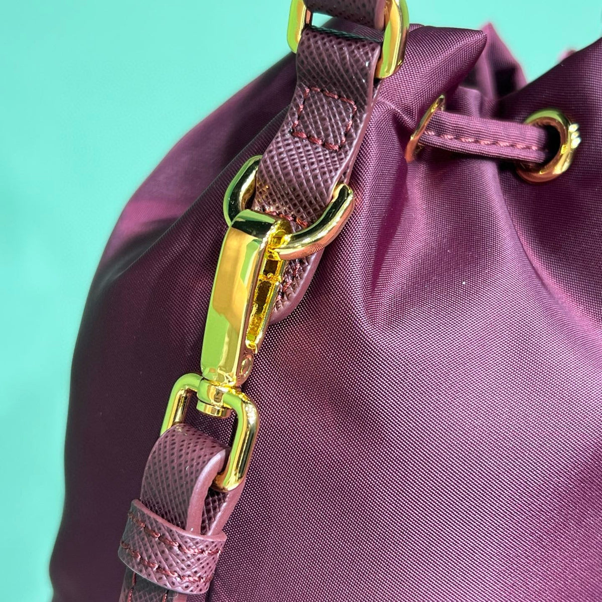 Wallets? Pd Re-edition 1978 Bucket Bag Elegant Everyday Leather Wallet