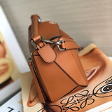 Ziva's Charm handbag – close-up view (24cm*14cm*12cm)