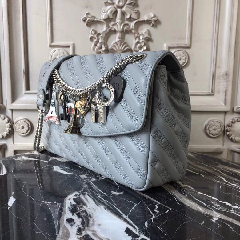 Understated Vegan Leather Handbag - Versatile Everyday Design | Women's Premium Handbag #829 - close-up detail shot (image 3) of designer-inspired handbag
