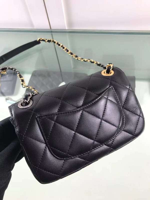 Zivas Charm Everyday Sophistication Designer Handbag (Elevated Accessory Essential) – Detail View