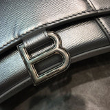 Polished Vegan Leather Handbag - Everyday Elegance | Women's Premium Handbag #869 - hardware and detail close-up (image 5) of designer-inspired handbag