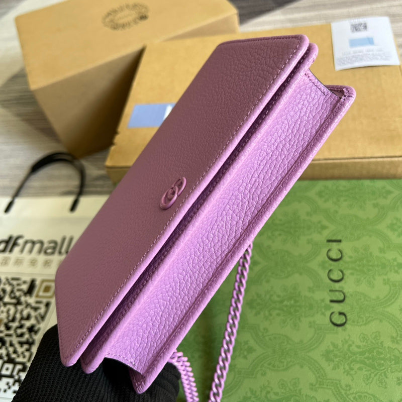 Close-up detail of signature statement women's handbag – women's luxury accessory
