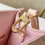 Handle and strap detail of refined signature women's handbag – women's premium purse
