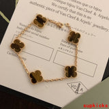 Front view of Van Cleef & Arpels unisex jewelry piece