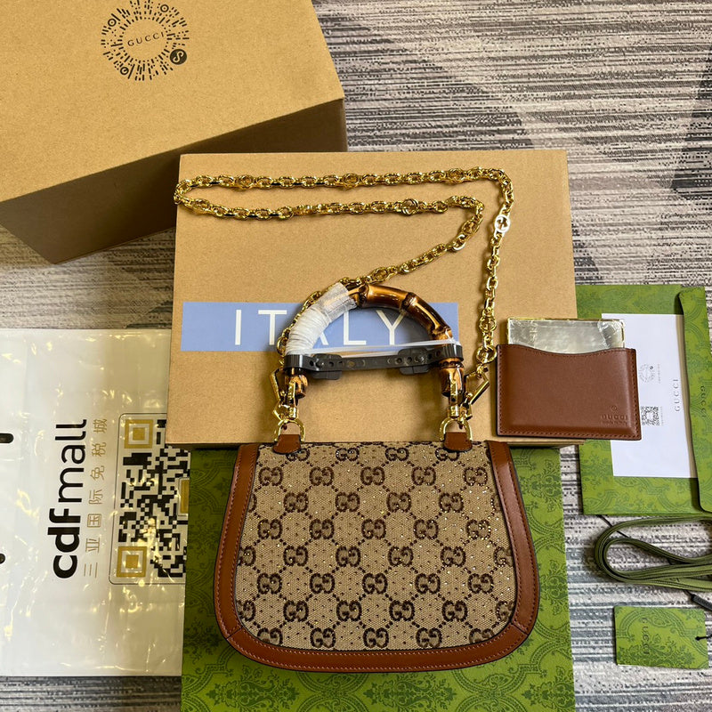 Side profile of chic everyday-luxe women's handbag – women's luxury handbag