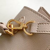  everyday shoulder bag detail view showing craftsmanship 8