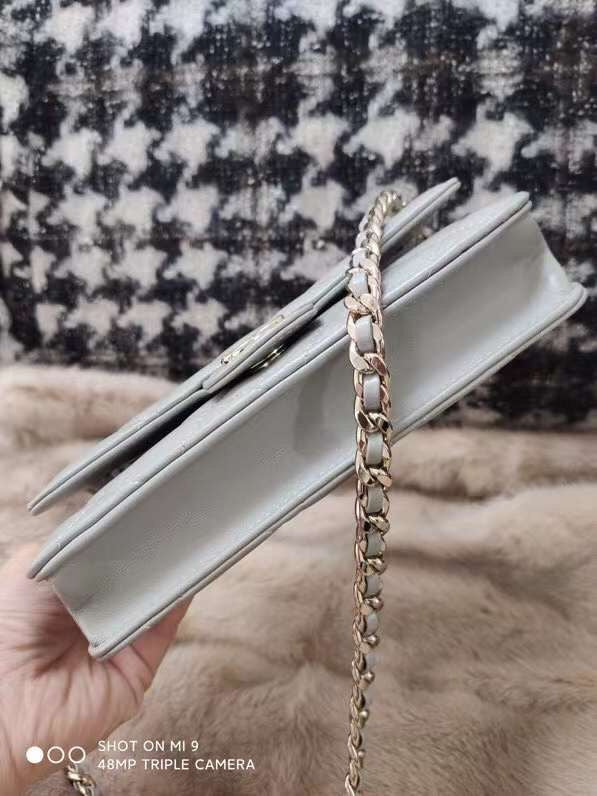  mid purse view 5