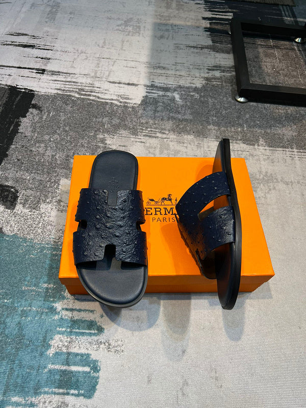 Hermes shoes Style 025 - top view showing design