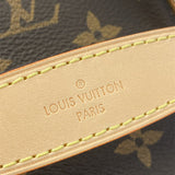  crossbody bag interior and compartment view 9