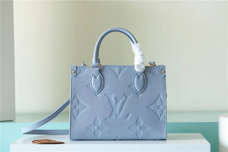  tote bag interior and compartment view 21