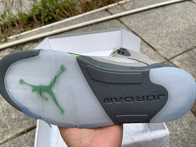 Nike Men's & Women's Designer Lifestyle Shoes — Style 248 detail view